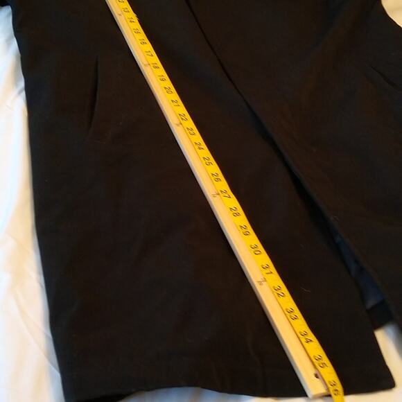 Kenneth Cole New York Men's black button down size medium coat. - Picture 10 of 10